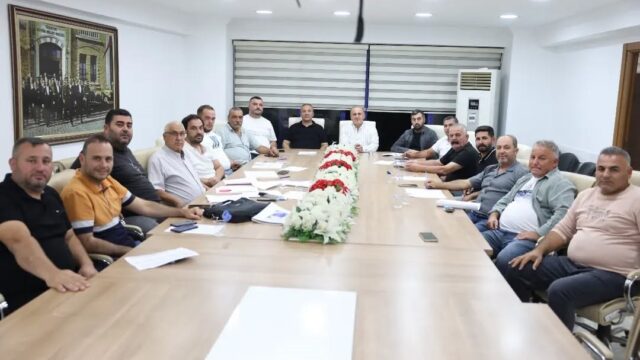 İNCİRLİOVA’DA DEVE GÜREŞİ HAZIRLIKLARI BAŞLADI