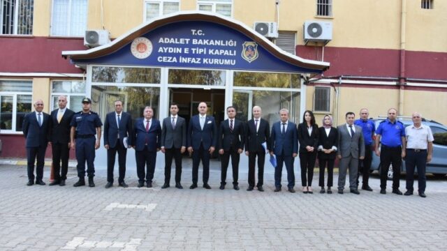 AYDIN CUMHURİYET BAŞSAVCISI UYGUR KAAN ARISOY, AYDIN E TİPİ KAPALI CEZA İNFAZ KURUMU’NU ZİYARET EDEREK KURUMDA YÜRÜTÜLEN ÇALIŞMALARI YERİNDE DEĞERLENDİRDİ.