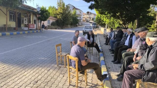 DPÜ’DEN HİSARCIK KARABASAN KÖYÜNDE FİNANSAL OKURYAZARLIK EĞİTİMİ