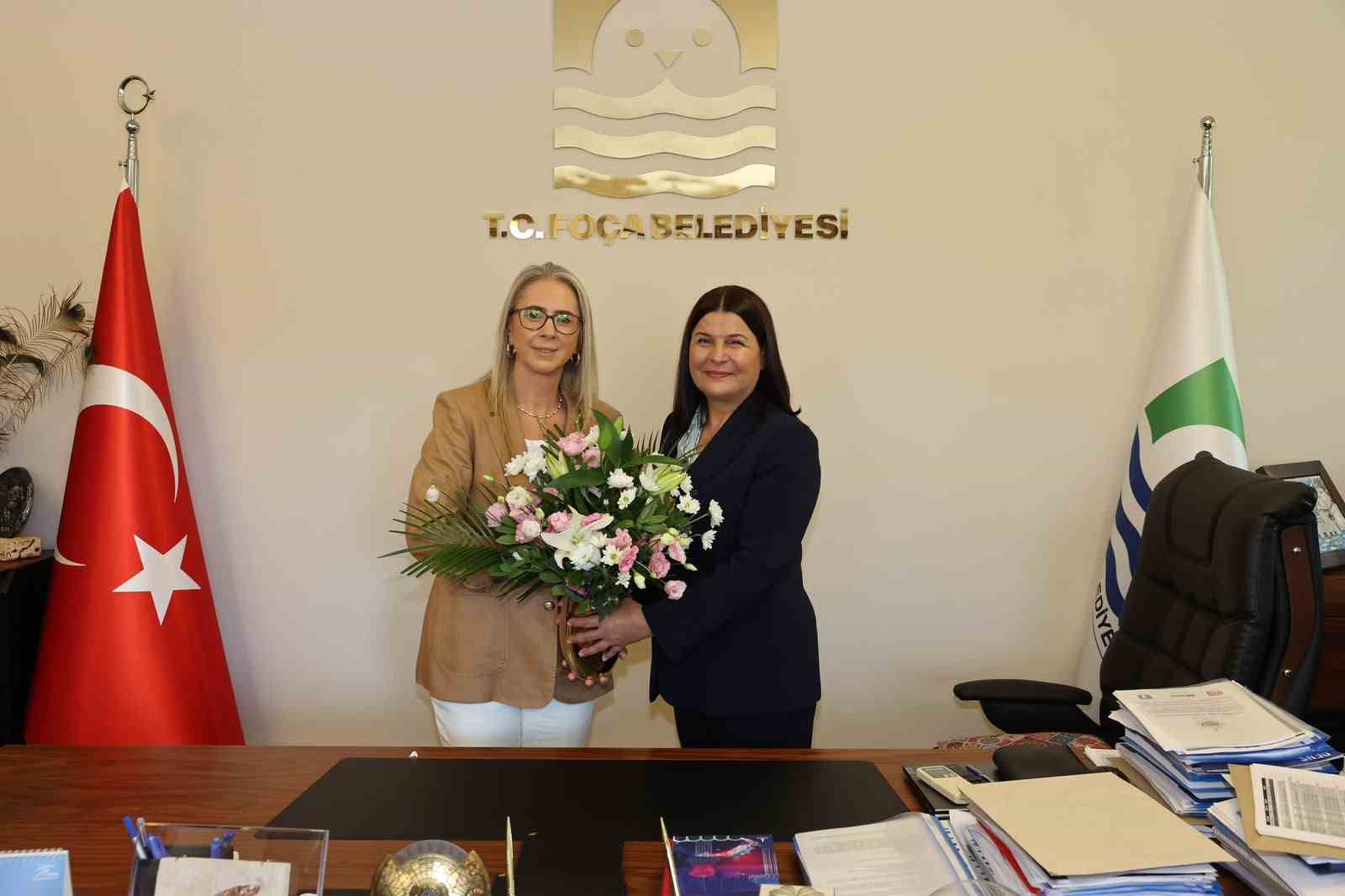 AK Parti’ye geçen Foça Belediye Başkanı’na Çankırı’dan destek ziyareti