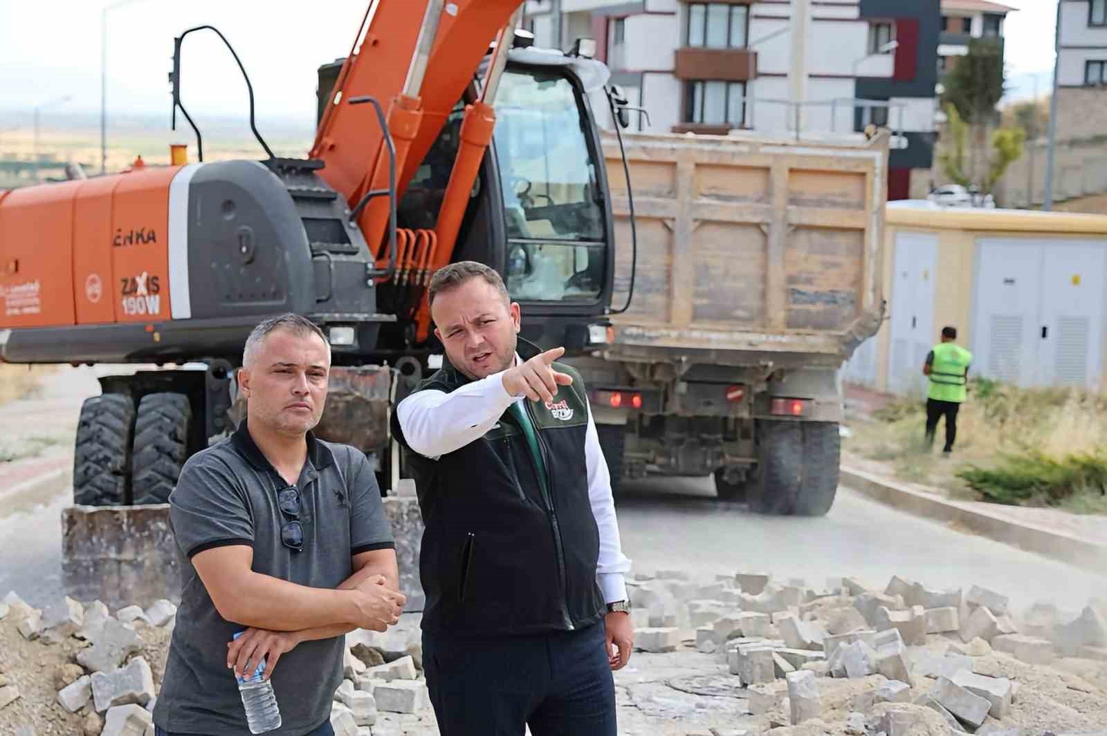 Çivril TOKİ’ye konforlu ulaşım için ilk adım