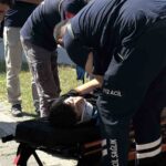 MUĞLA’NIN MENTEŞE İLÇESİNDE U.Ö. İSİMLİ GENÇ MOTOSİKLET SÜRÜCÜSÜ, ÖNÜNDE SOLA DÖNÜŞ YAPMAK İSTEYEN OTOMOBİLE ARKADAN ÇARPTI.
