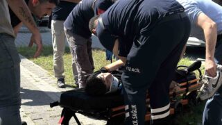 MUĞLA’NIN MENTEŞE İLÇESİNDE U.Ö. İSİMLİ GENÇ MOTOSİKLET SÜRÜCÜSÜ, ÖNÜNDE SOLA DÖNÜŞ YAPMAK İSTEYEN OTOMOBİLE ARKADAN ÇARPTI.