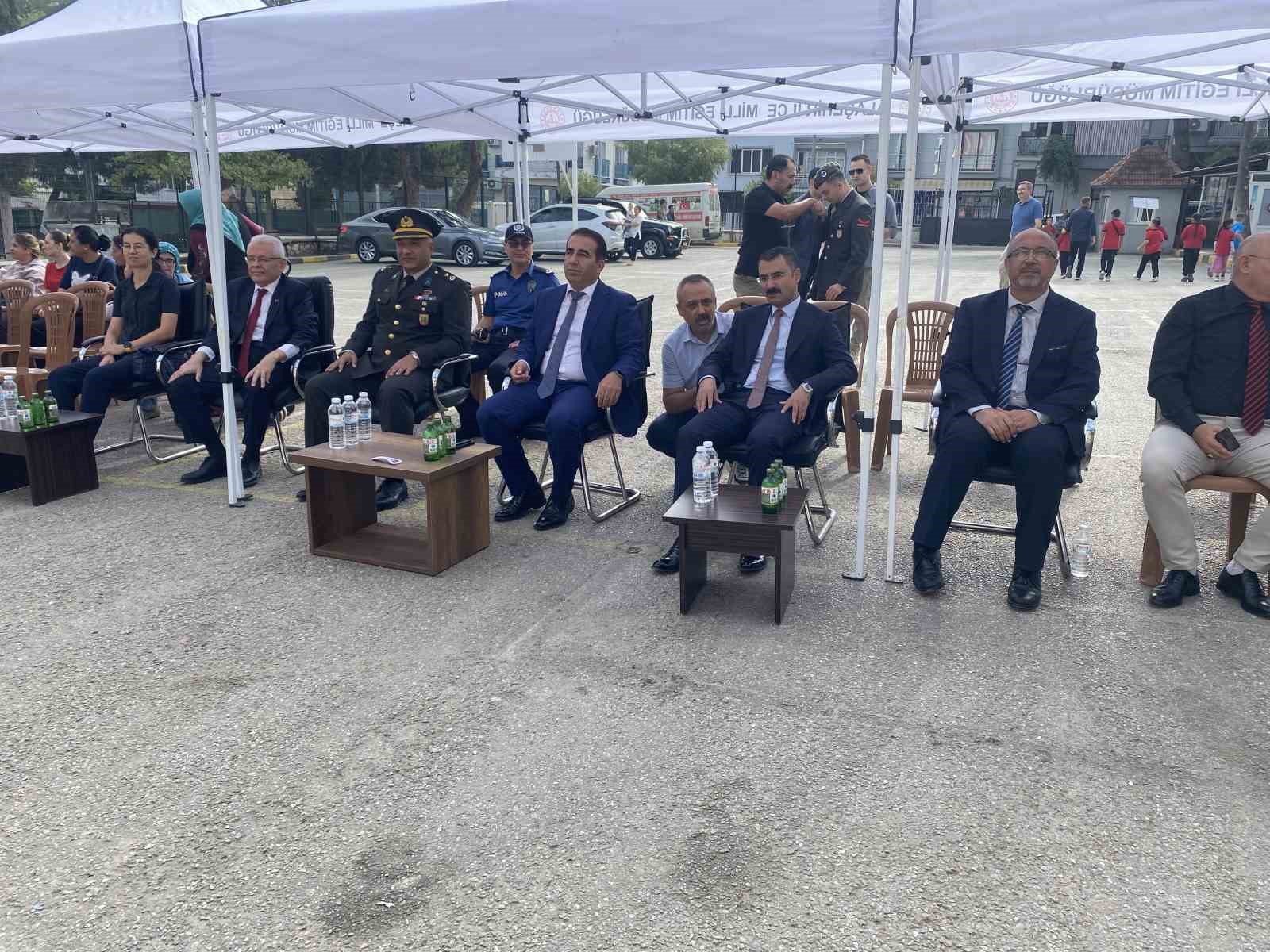 Alaşehir’de İlköğretim Haftası kutlandı