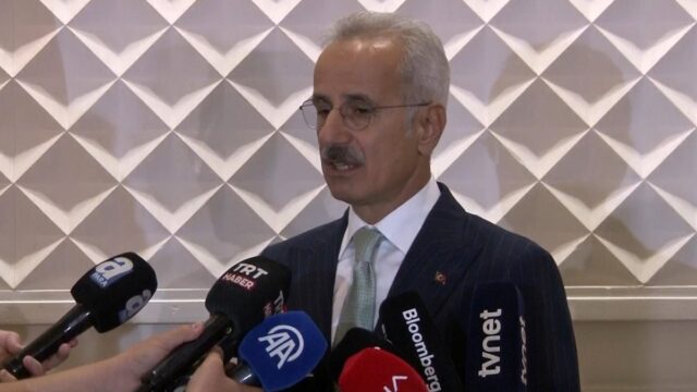 ULAŞTIRMA VE ALTYAPI BAKANI ABDULKADİR URALOĞLU, DÜNYA HAVALİMANLARI KONSEYİ MÜŞTERİ DENEYİMİ ZİRVESİ'NDE MARMARA'DA ÇARPIŞAN İKİ GEMİYE İLİŞKİN AÇIKLAMALARDA BULUNDU.