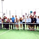 ÇEŞME’DE ÜNİVERSİTE ÖĞRENCİLERİ PADEL SPORUYLA BULUŞTU