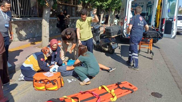 AYDIN'IN EFELER İLÇESİNDE PARK HALİNDEYKEN YOL ÇIKMAYAN İSTEYEN BİR ARACI FARK EDEN MOTOSİKLET SÜRÜCÜSÜNÜN PANİK FREN YAPARAK KONTROLDEN ÇIKIP YOL KENARINDAKİ DUBALARA ÇARPMASI SONUCU MEYDANA GELEN KAZADA 1 KİŞİ YARALANDI.