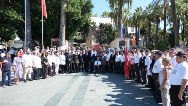 MUĞLA’NIN BODRUM İLÇESİNDE 19 EYLÜL GAZİLER GÜNÜ DOLAYISIYLA GAZİLER, GAZİ AİLELERİ VE ŞEHİT AİLELERİNİN KATILIMIYLA TÖREN VE ETKİNLİKLER DÜZENLENDİ.