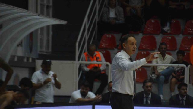 ALİAĞA PETKİMSPOR BAŞANTRENÖRÜ ORHUN ENE, "BASKETBOL KALİTESİNİ YÜKSELTMEYE DEVAM EDECEĞİZ" DEDİ.