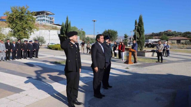 MANİSA’NIN SELENDİ İLÇESİNDE 19 EYLÜL GAZİLER GÜNÜ, DÜZENLENEN TÖREN VE ÇEŞİTLİ ETKİNLİKLERLE KUTLANDI.