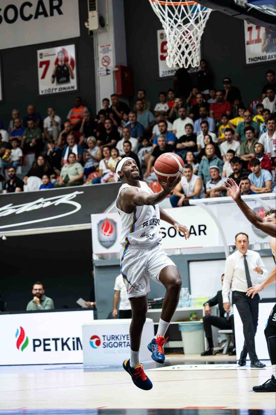 Aliağa Petkimspor, Esenler Erokspor deplasmanında