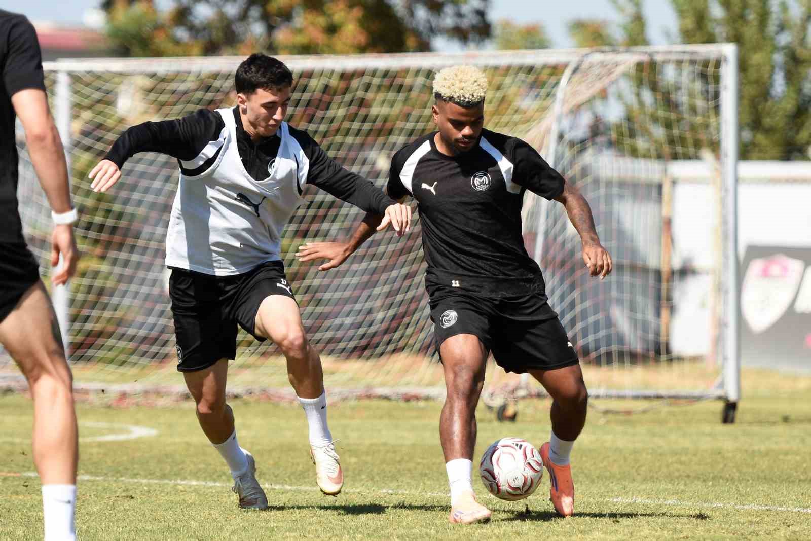 Manisa FK’da Kayserispor mesaisi sürüyor