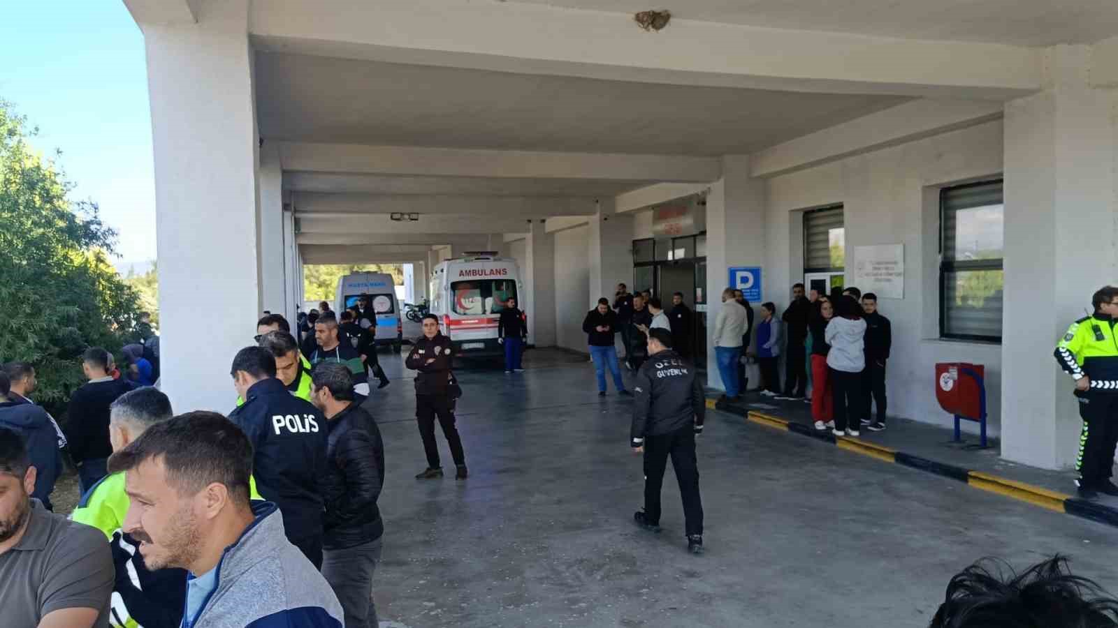 Soma’da madende göçük: 2 işçi sağ kurtarıldı, 5 işçi için çalışmalar sürüyor