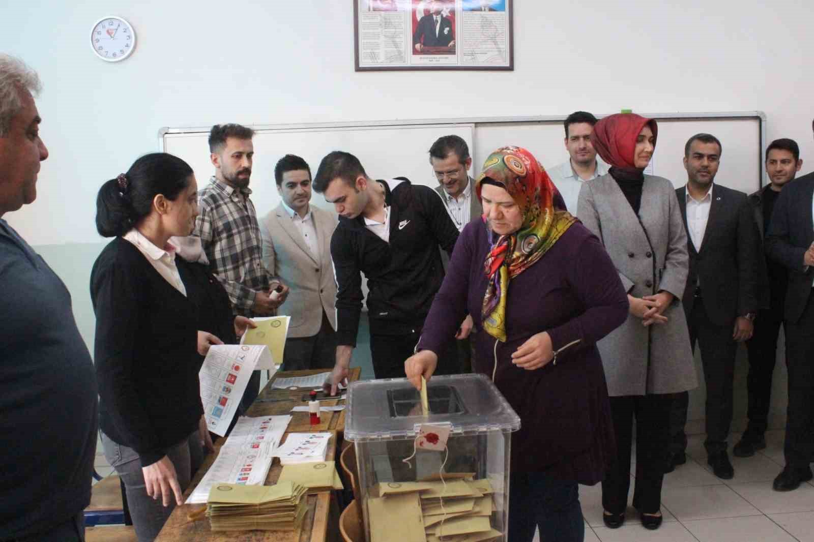 Afyonkarahisar’da 533 bin 73 seçmen sandık başına gidecek