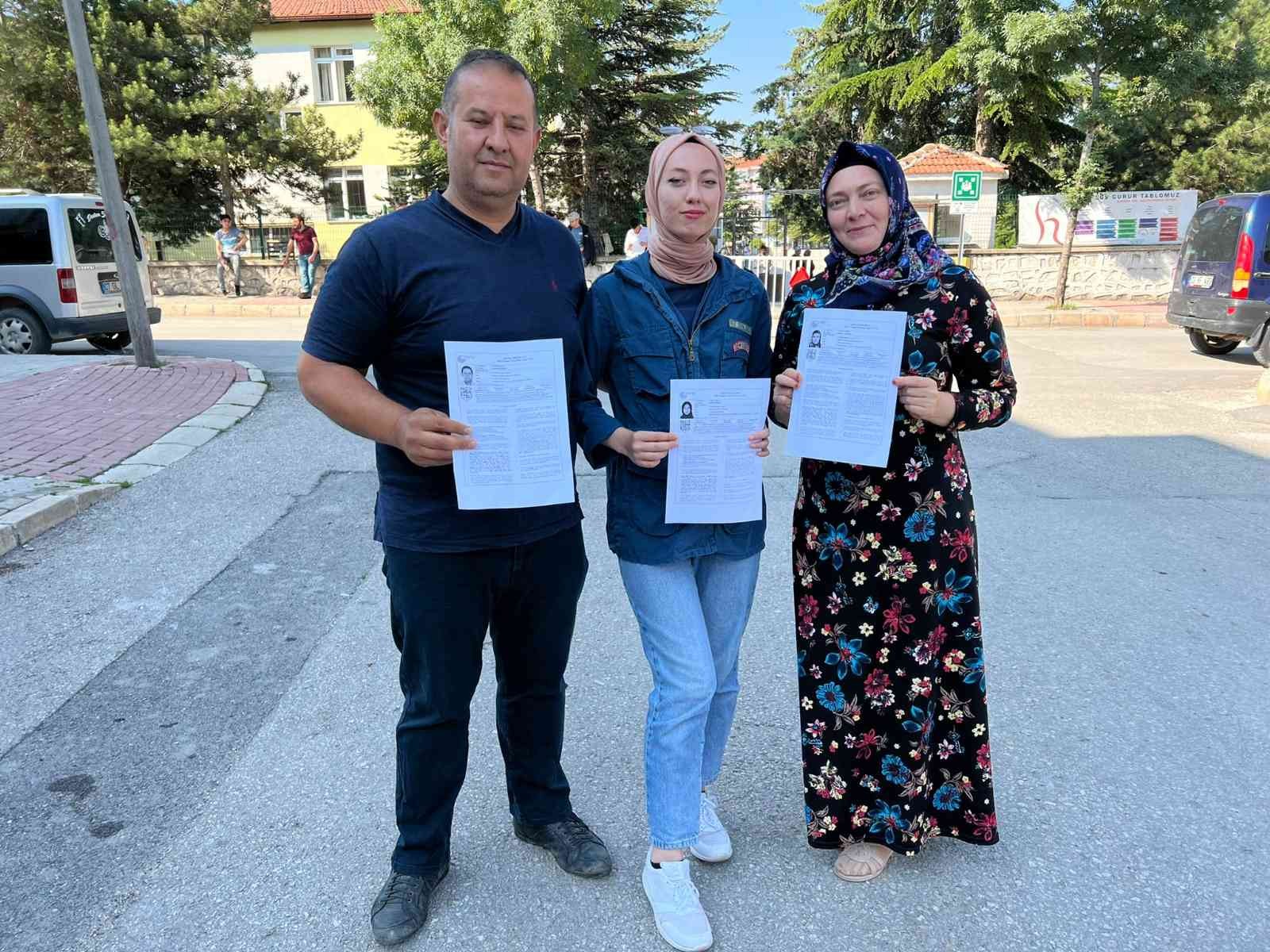 Aile boyu YKS’ye girdiler