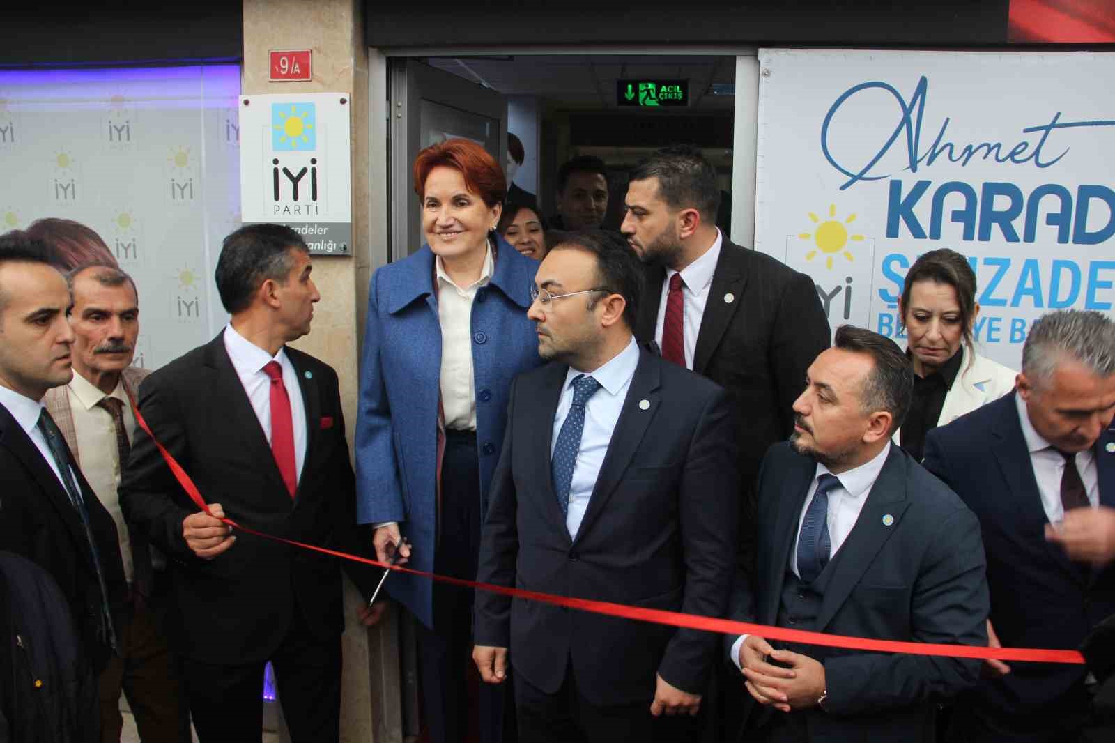 Akşener: ‘Seçimlere iyi ki de hür ve müstakil olarak bu seçime giriyoruz’
