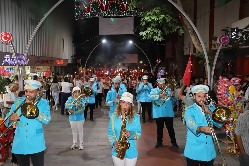 Alaşehir’de Üzüm Festivali zafer yürüyüşü ile başladı
