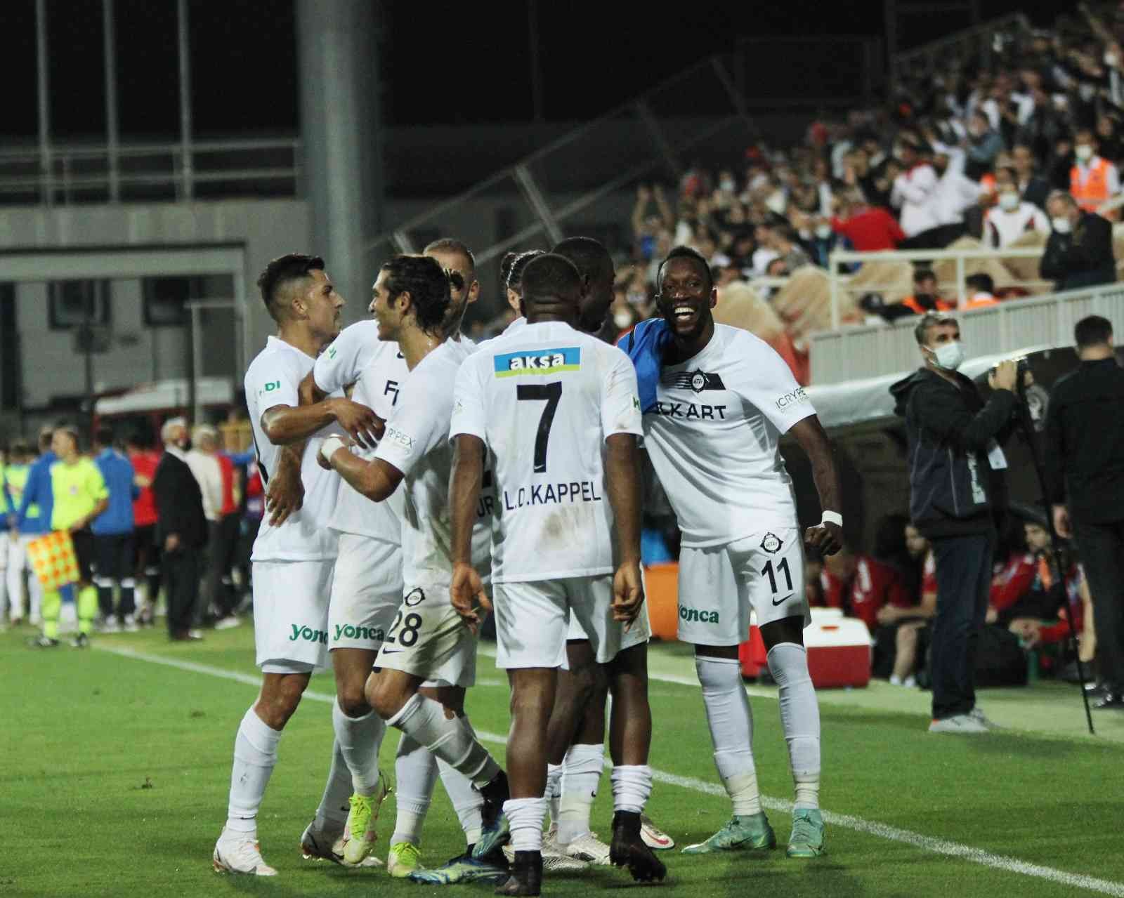 Altay, Beşiktaş karşısında puan arayacak