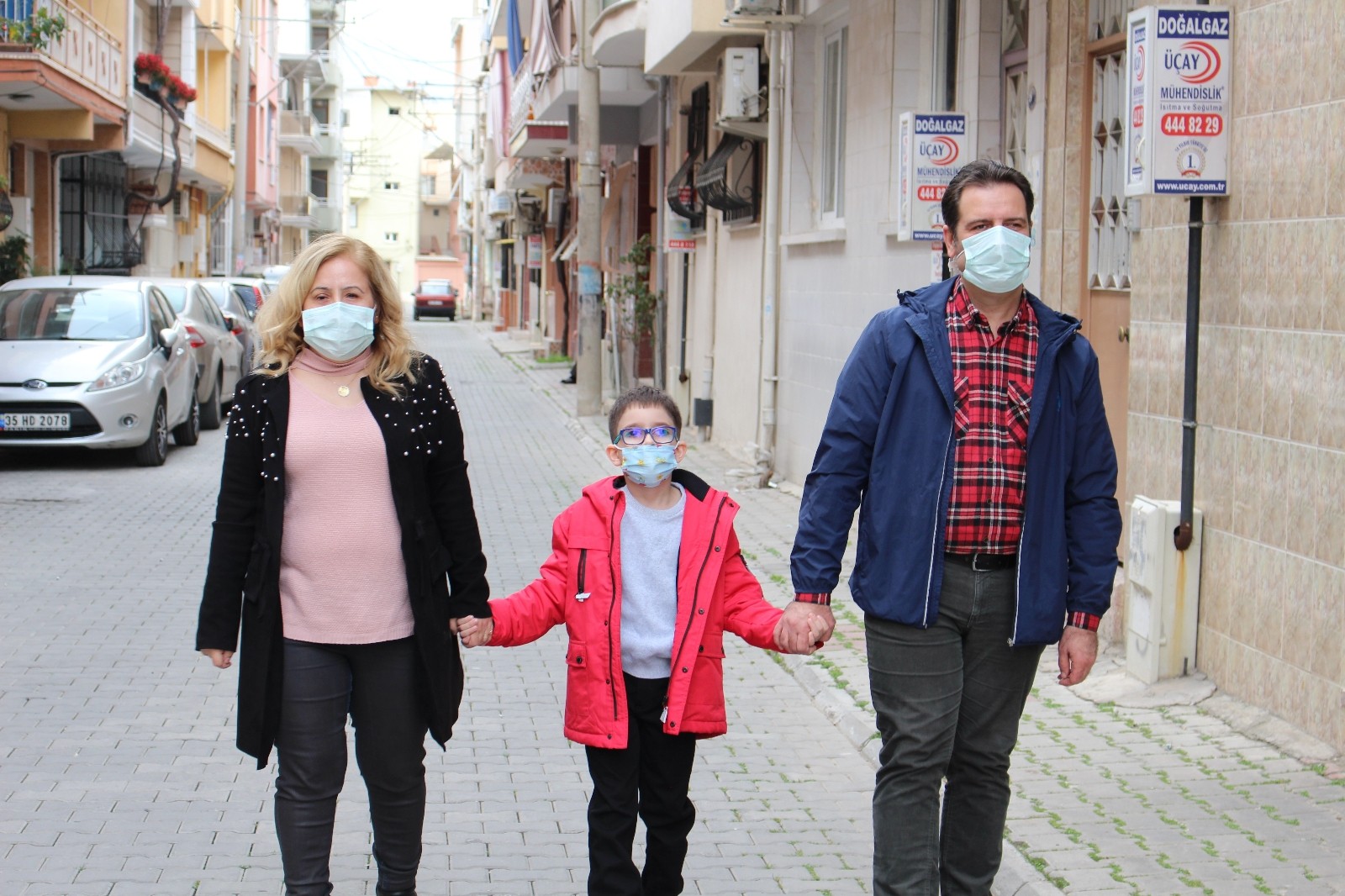 Anne ve oğlu ışığı gördü