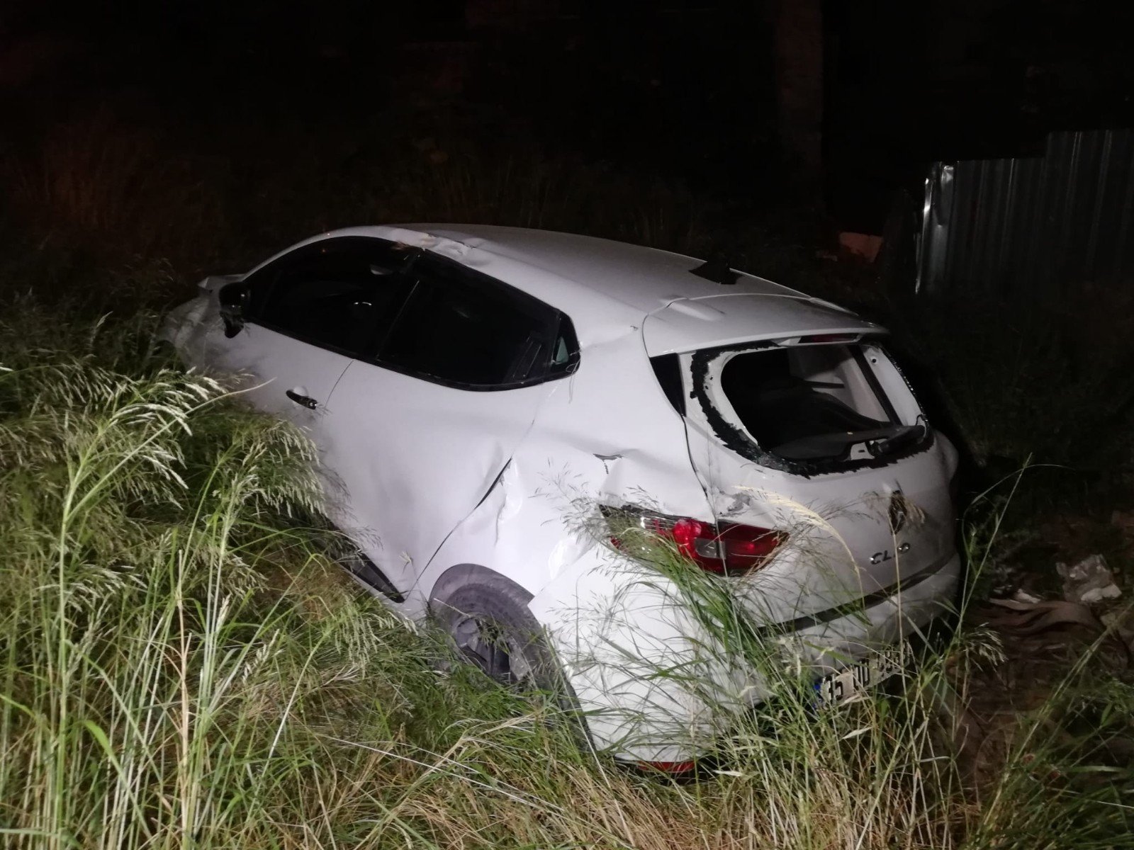 ‘Arkadaki bina yıkıldı sandık’