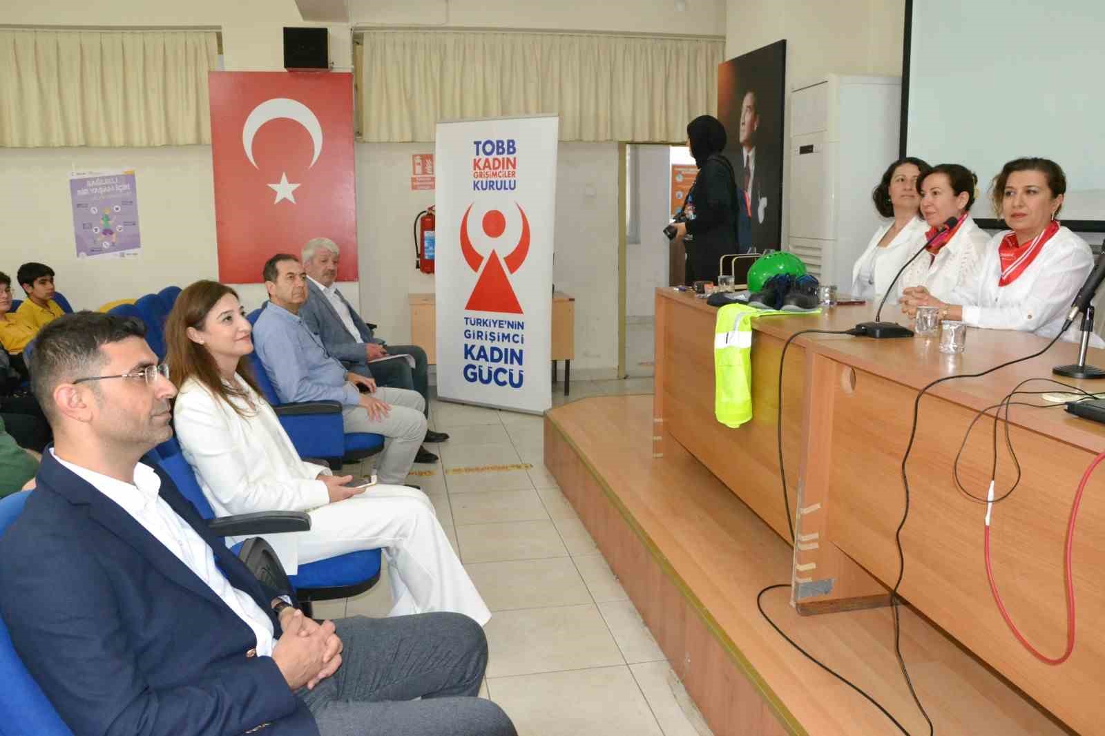 Atatürk’ün izinde üreten gençlik Manisa’da buluştu