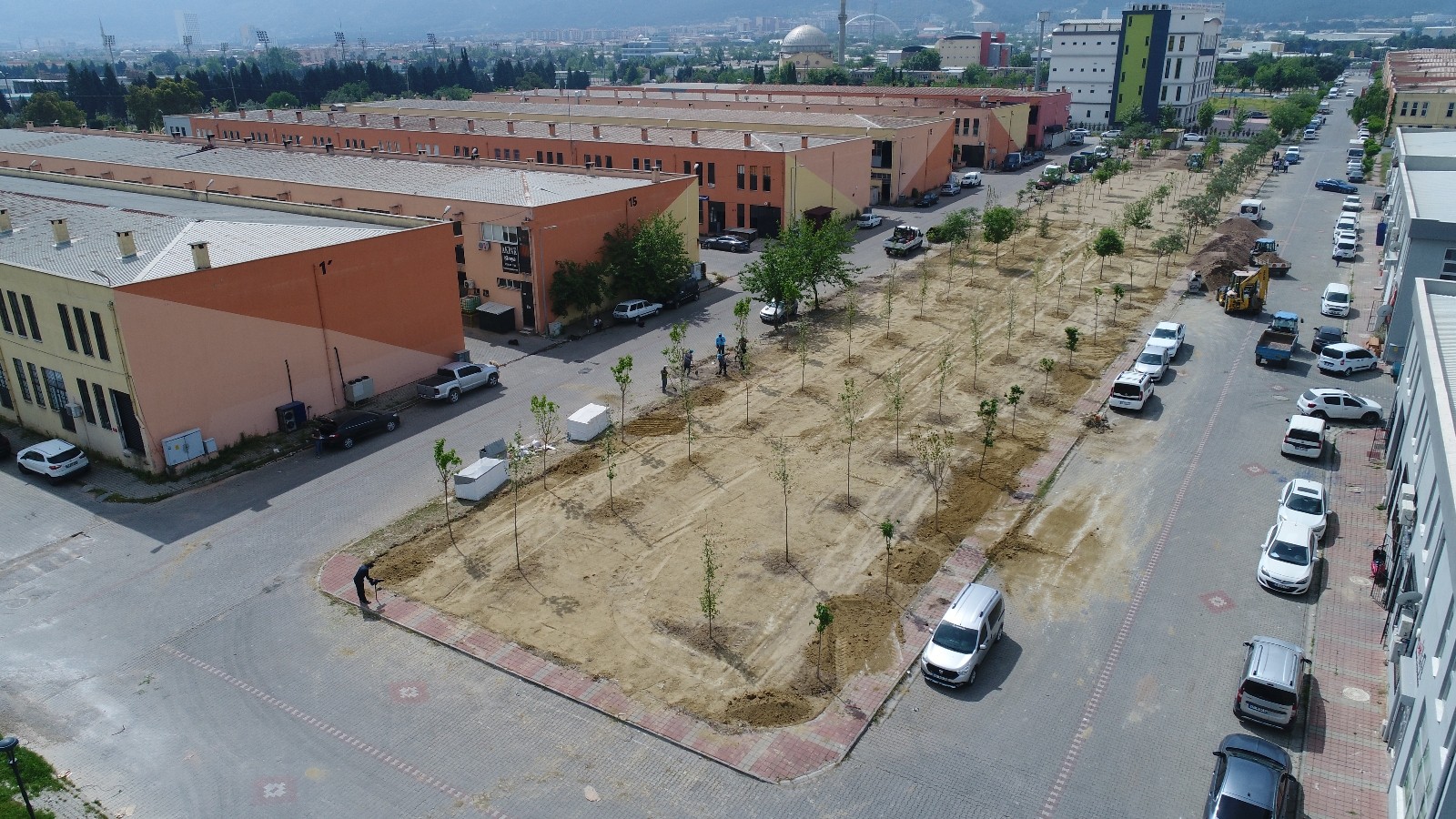 Atıl alan yeşil alana dönüştü