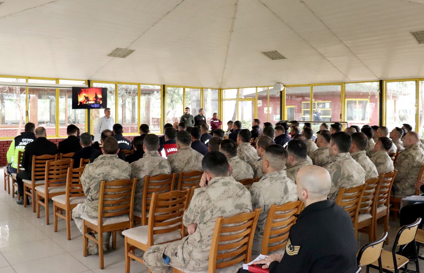 Aydın’da jandarma personeline orman yangını eğitimi