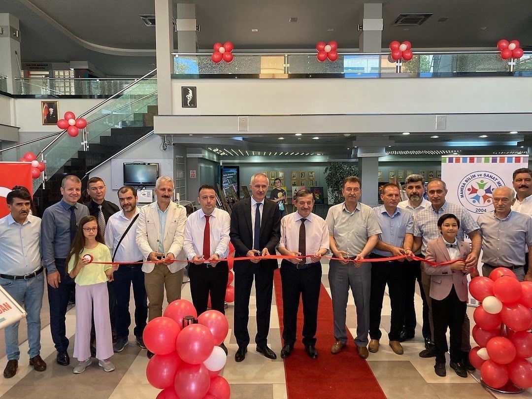 BİLSEM’den yıl sonu resim sergisi