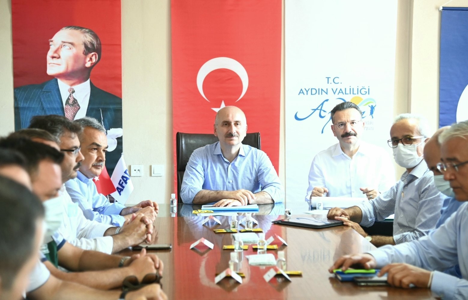 Bakan Karaismailoğlu: ‘Çine’deki yangın kontrol altına alındı’