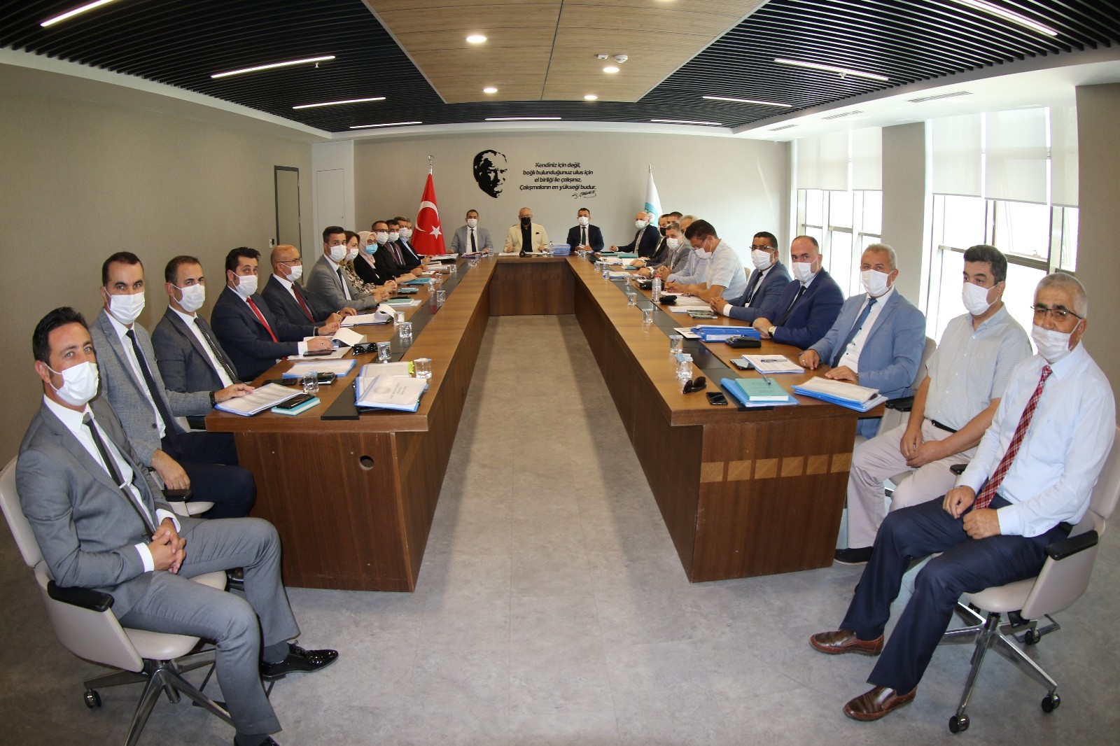 Başkan Ergün Muhtarlık İşleri şube müdürleri ile buluştu