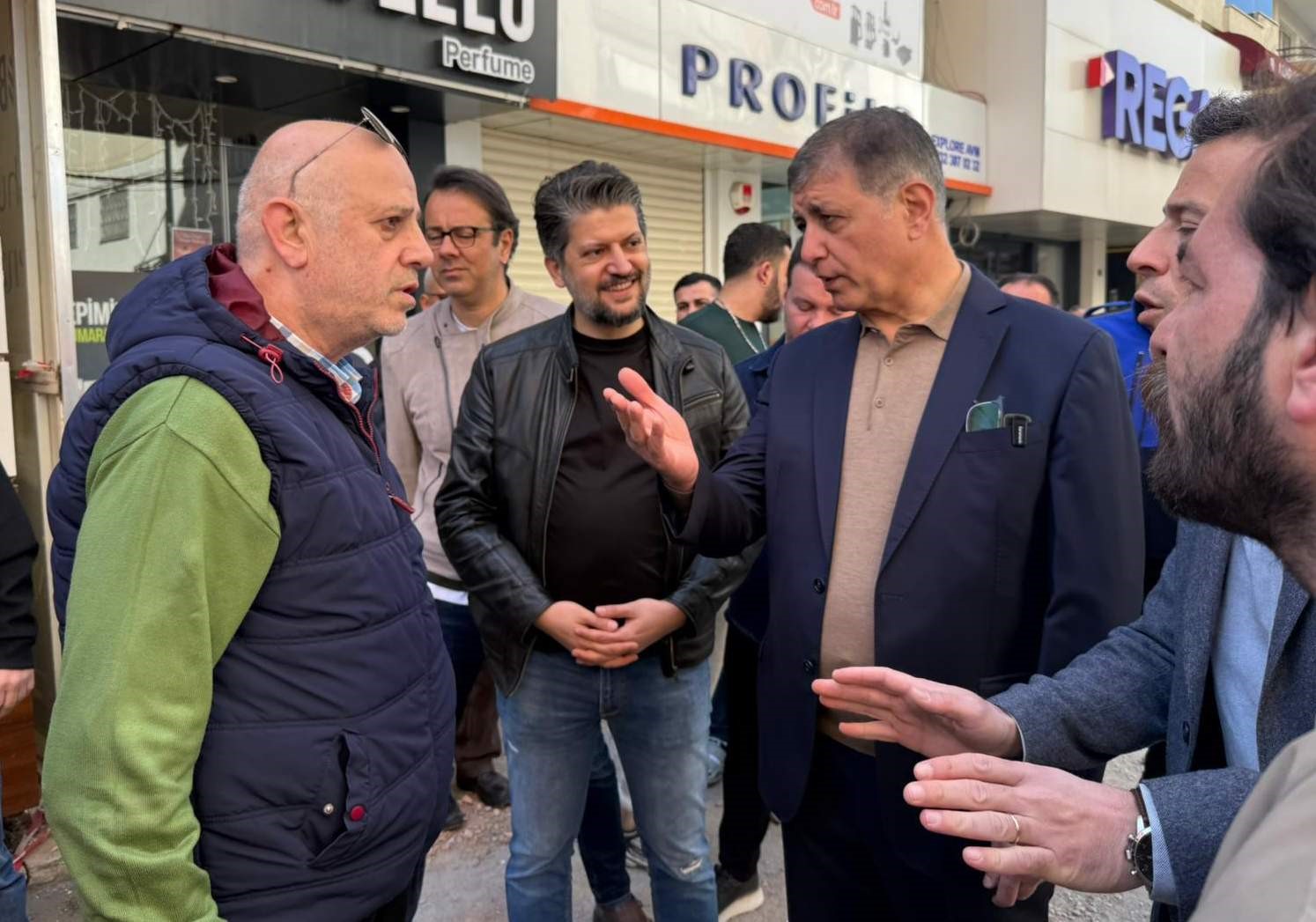 Bayraklı Sevgi Yolu’nda yoğun tempo