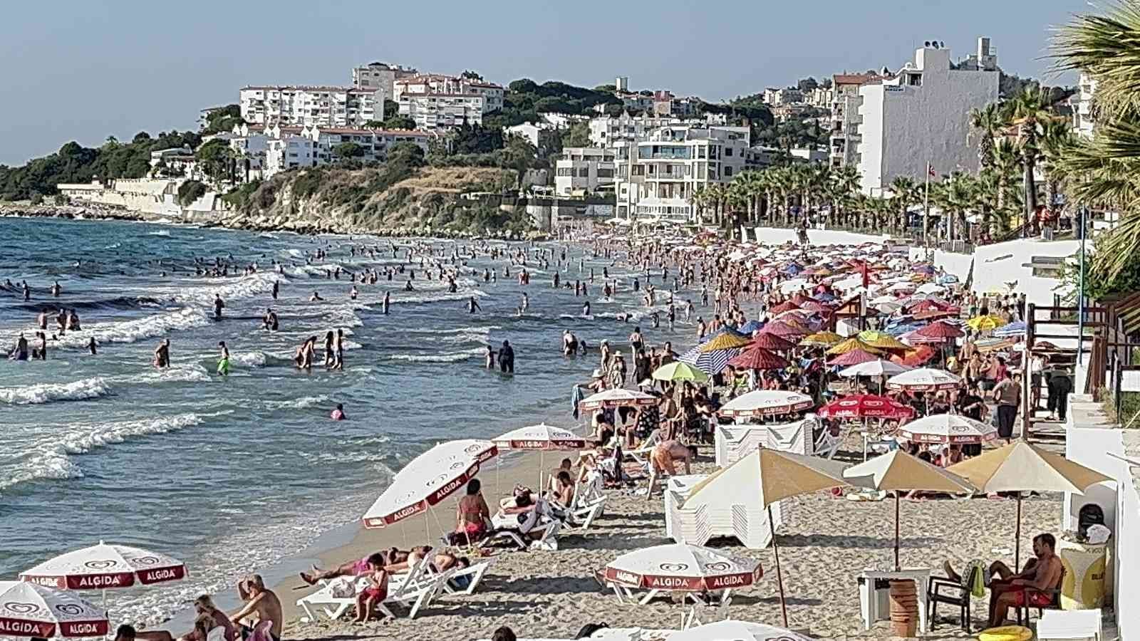 Bayram bitti ancak Kuşadası’nda yoğunluk devam ediyor