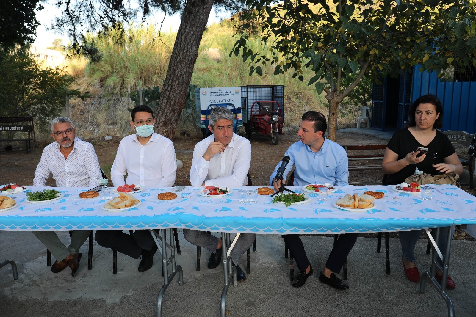 Belediye işçilerine sezon öncesi moral kahvaltısı