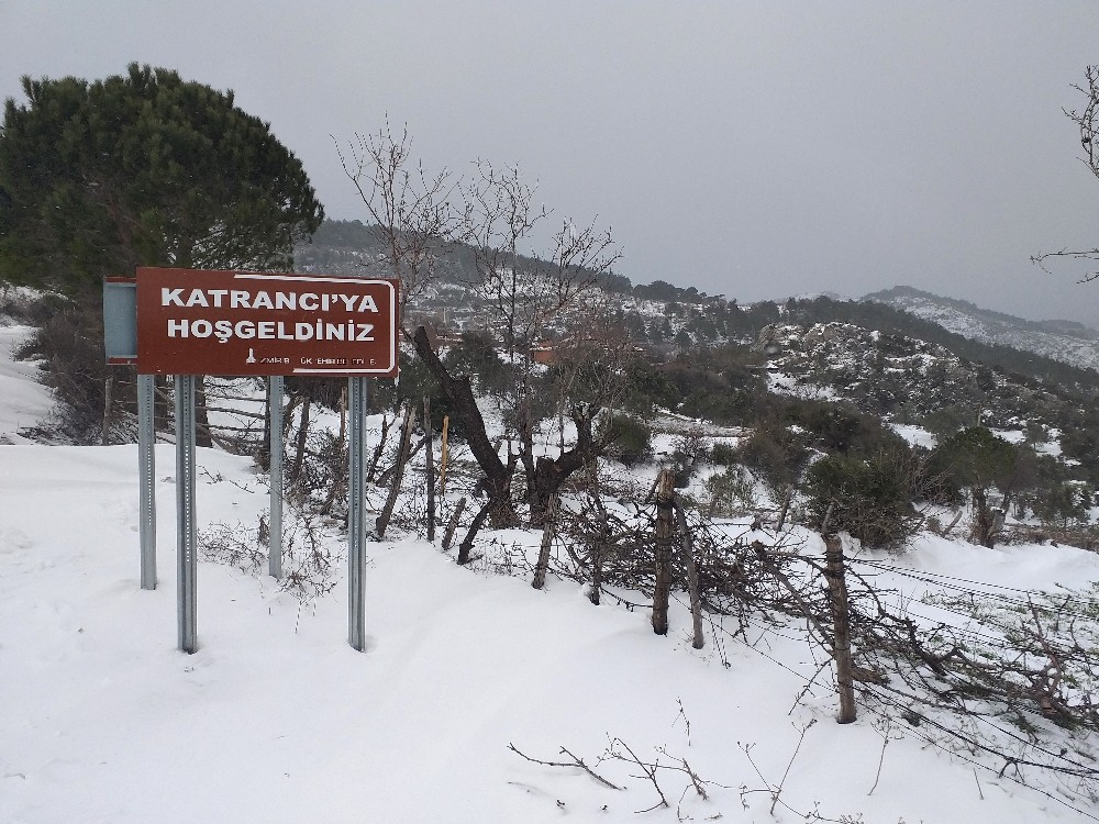 Bergama beyaza büründü