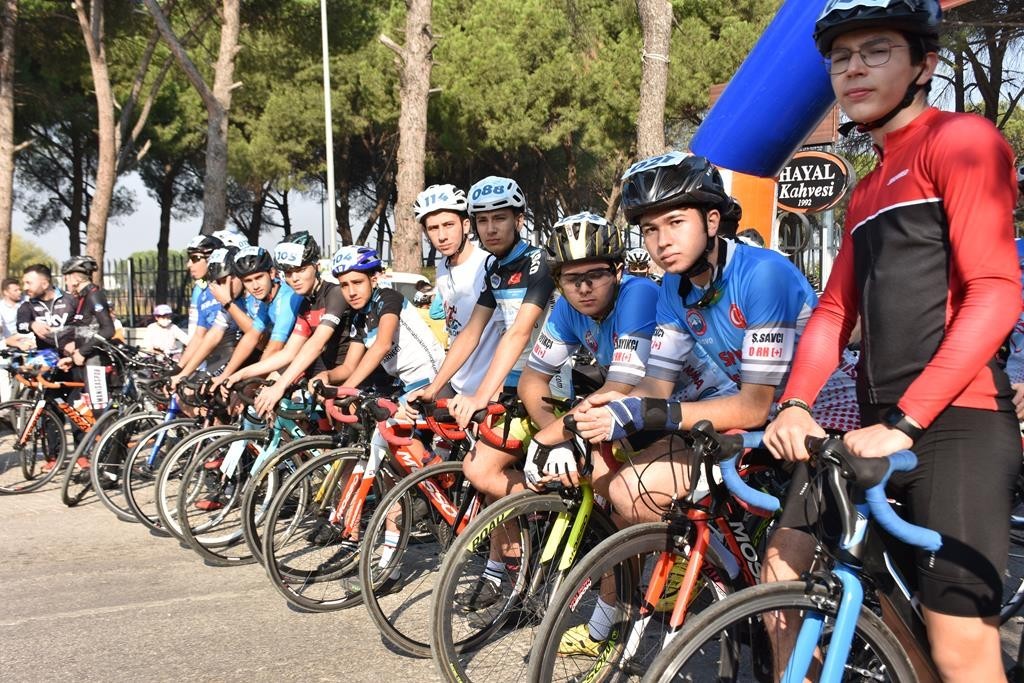 Bisiklet tutkunları Şehzadeler’de buluştu