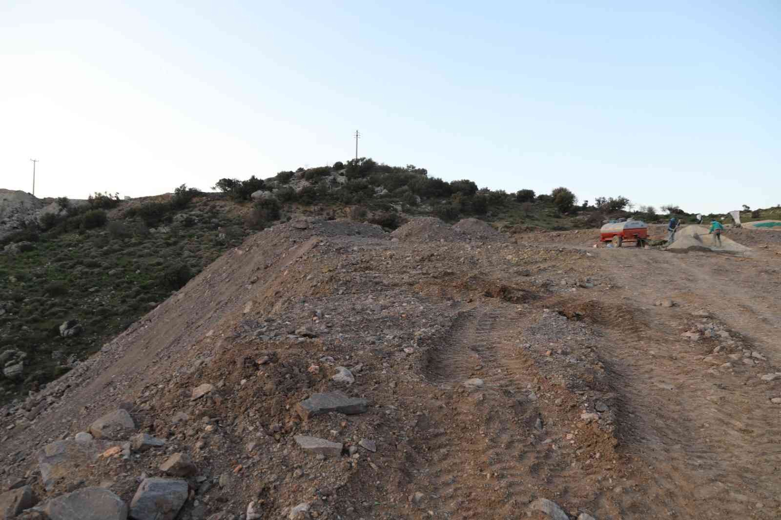 Bodrum’da yanan ormanlık alan kaçak hafriyatla doldu