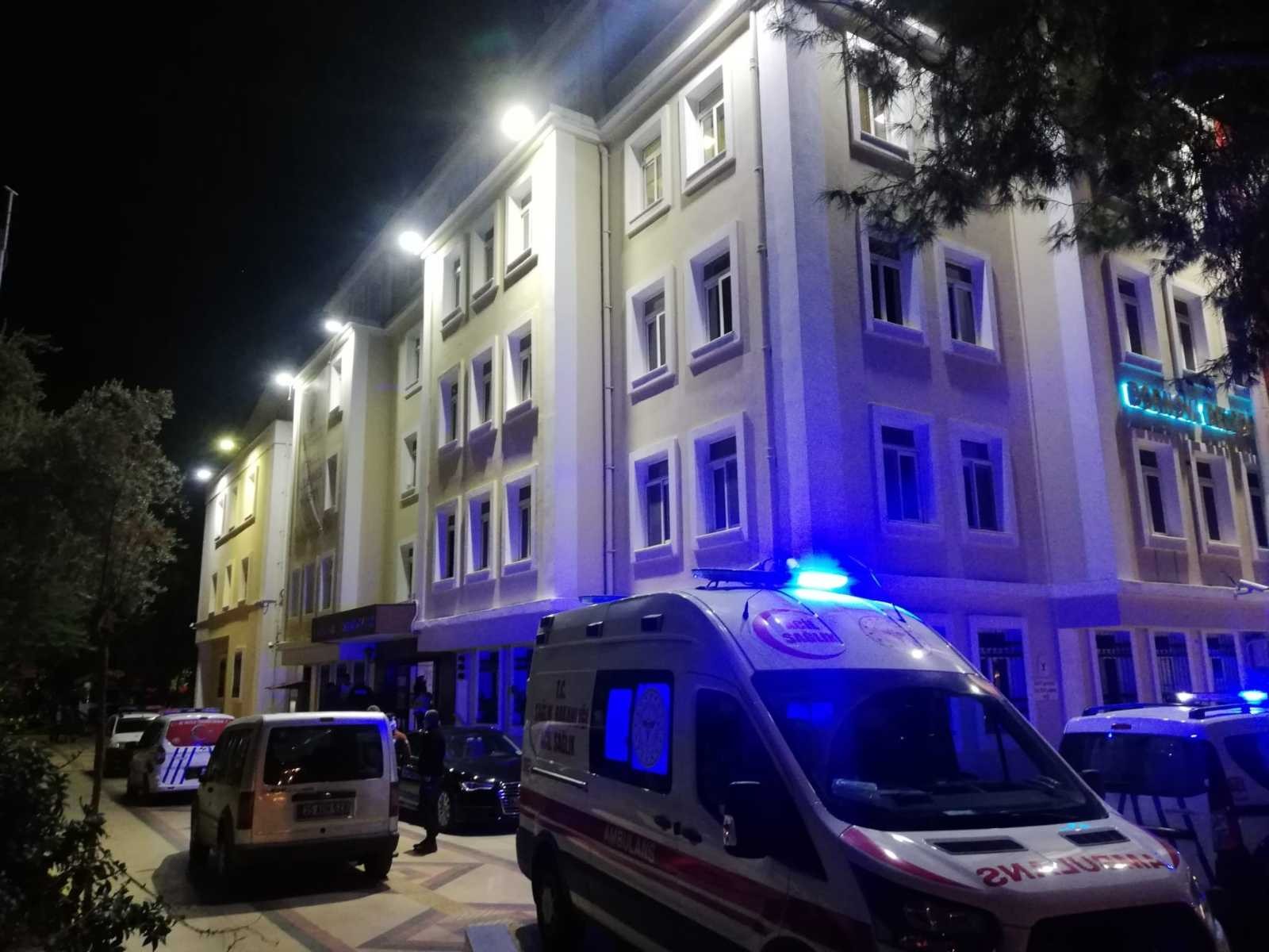 Bornova Belediyesi binasında intihar girişimi