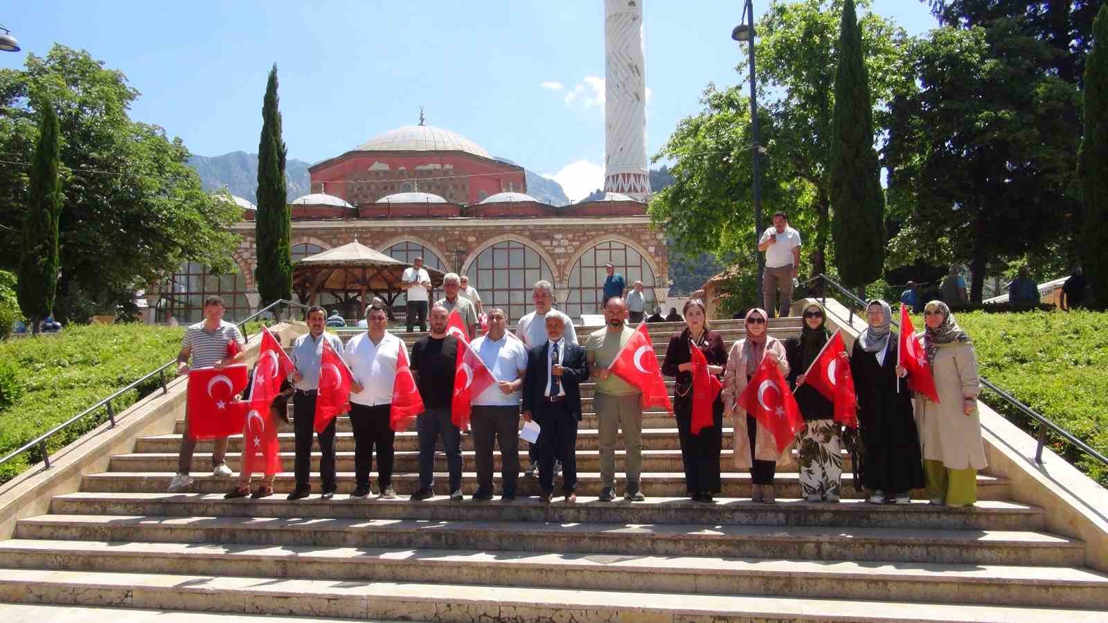 Büyük Aile Platformu’ndan ‘Temiz Ekran Hareketi’ çağrısı