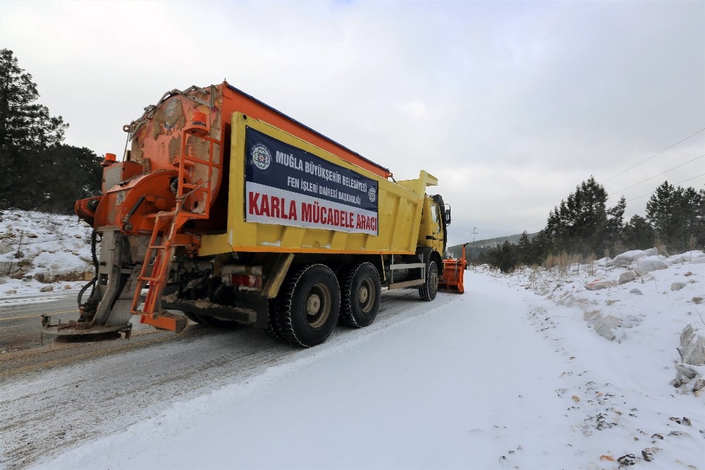 Büyükşehir karla mücadele ekipleri teyakkuzda
