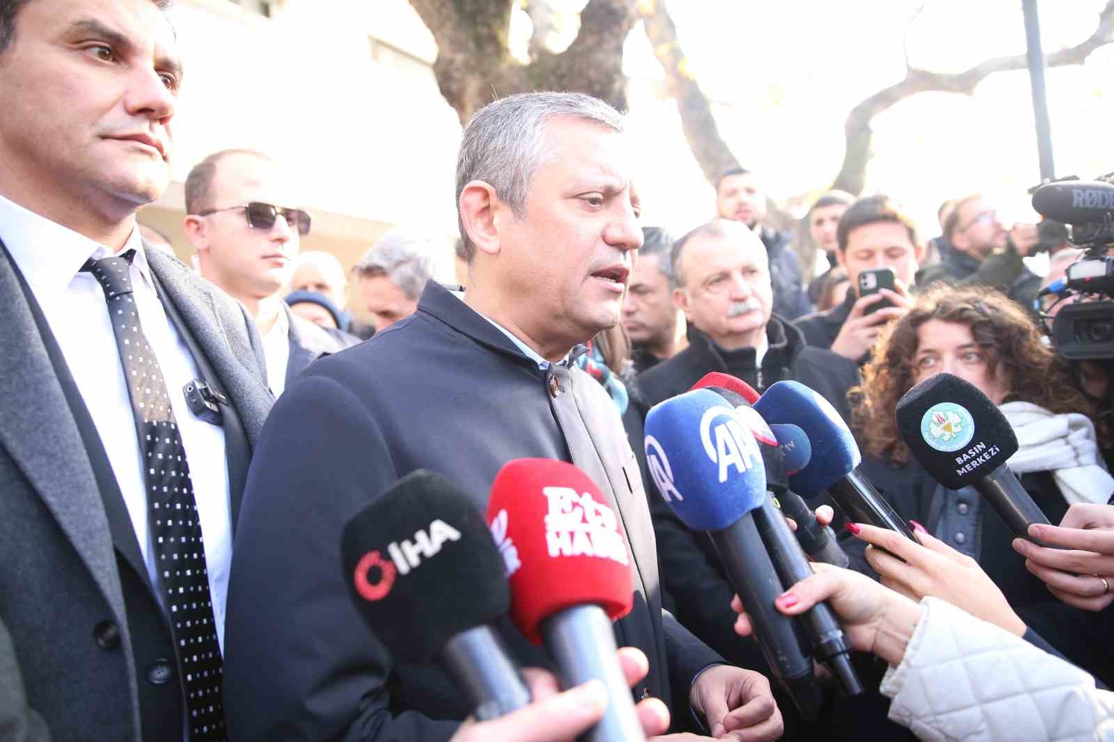 CHP Genel Başkanı Özel: “Sürecin MHP üzerinden yürütülmesini de doğru bulmuyoruz”