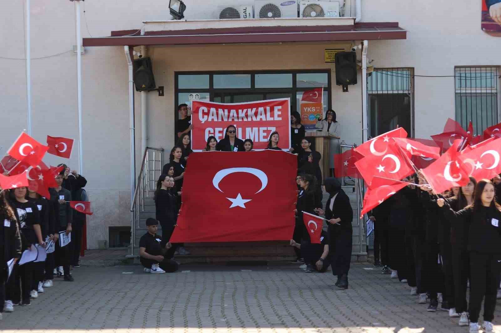 Çanakkale Zaferini rap müzikle anlattılar