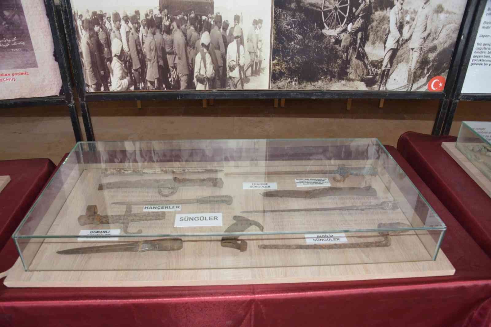 Çanakkale gezici müzesi Gediz’de