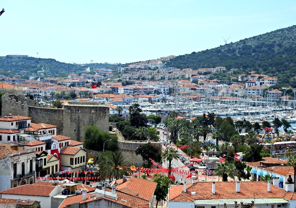 Çeşme’de 88 arsa satışa çıkarıldı