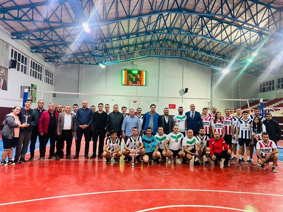 Cumhuriyet Kupası Germencik Belediyesi’nin oldu