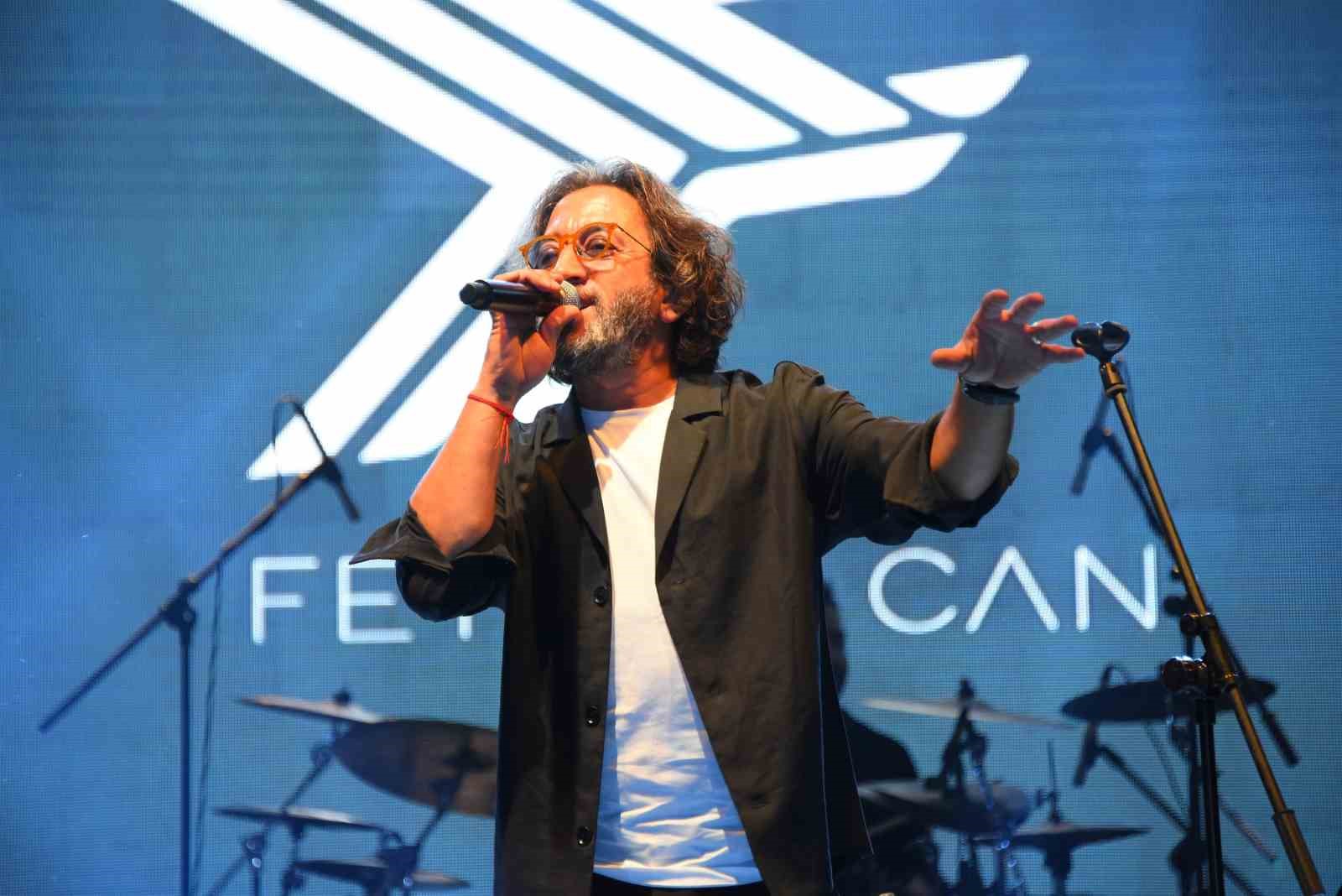 Cumhuriyet’in 100. yılı, Fettah Can’la kutlandı