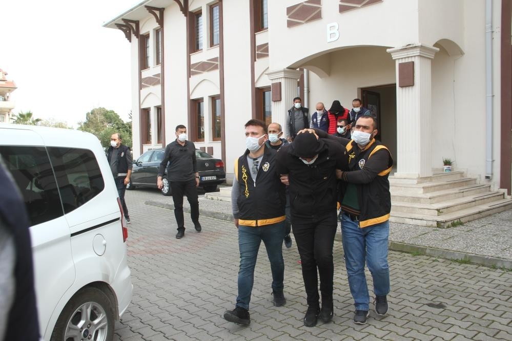 Darp ederek öldürme olayına karışan 5 şüpheliden 3’ü tutuklandı