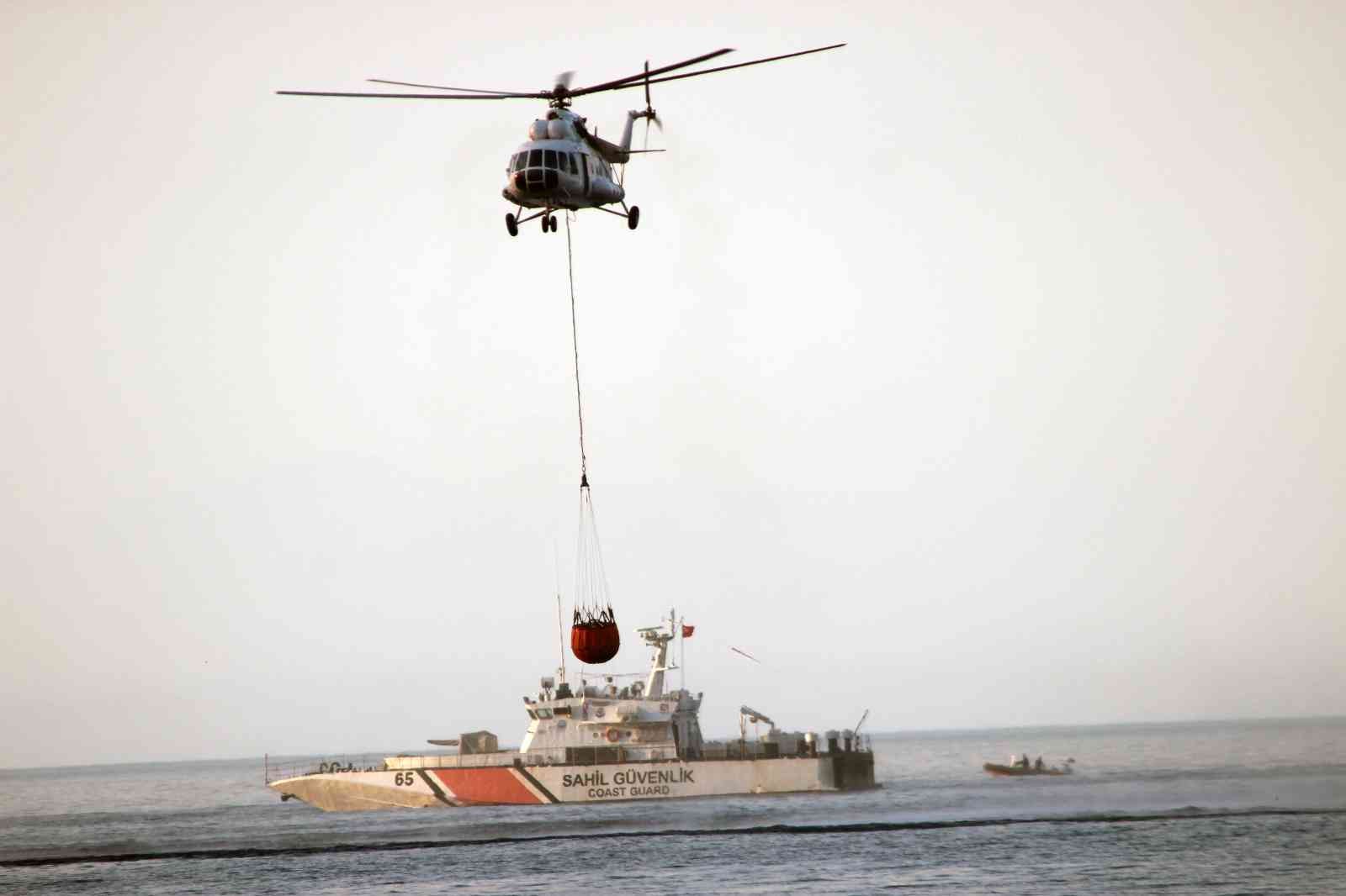 Datça yangınına sabahın ilk ışıkları ile havadan müdahale başladı