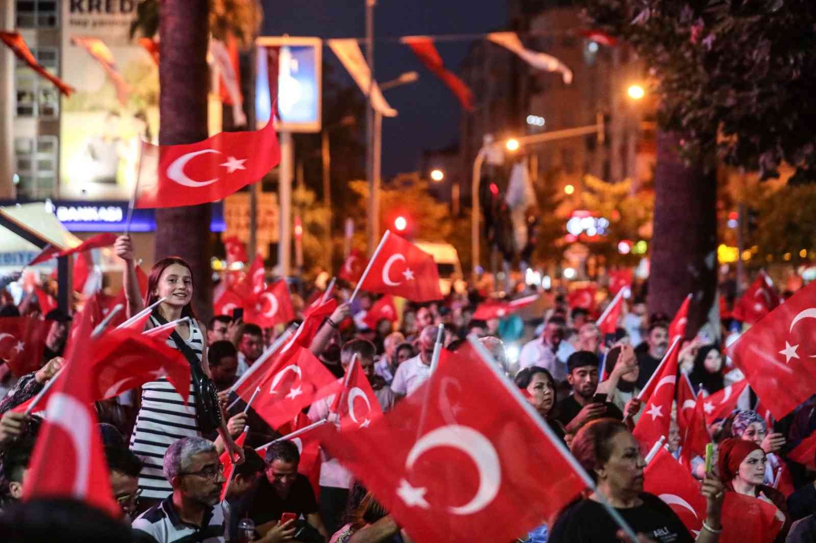 Denizlililer 15 Temmuz’da yine meydanlarda buluştu