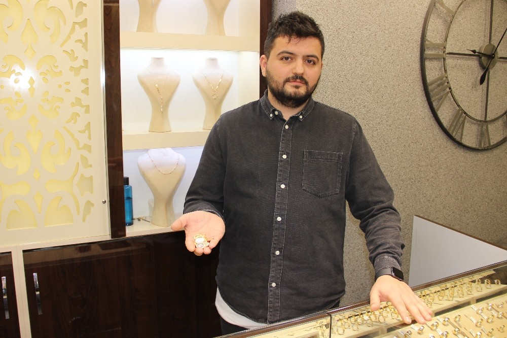 Dolandırıcıların yeni oyunu bir kuyumcuyu daha yaktı
