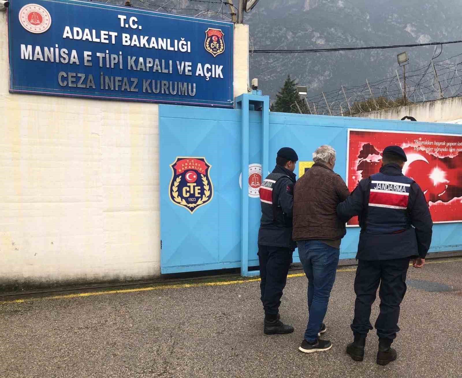 Dolandırıcılık suçundan aranan şahıs yakalandı